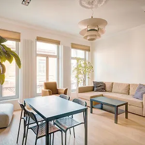 Appartement The Bright Stone Lodge. Heart Of, Anvers